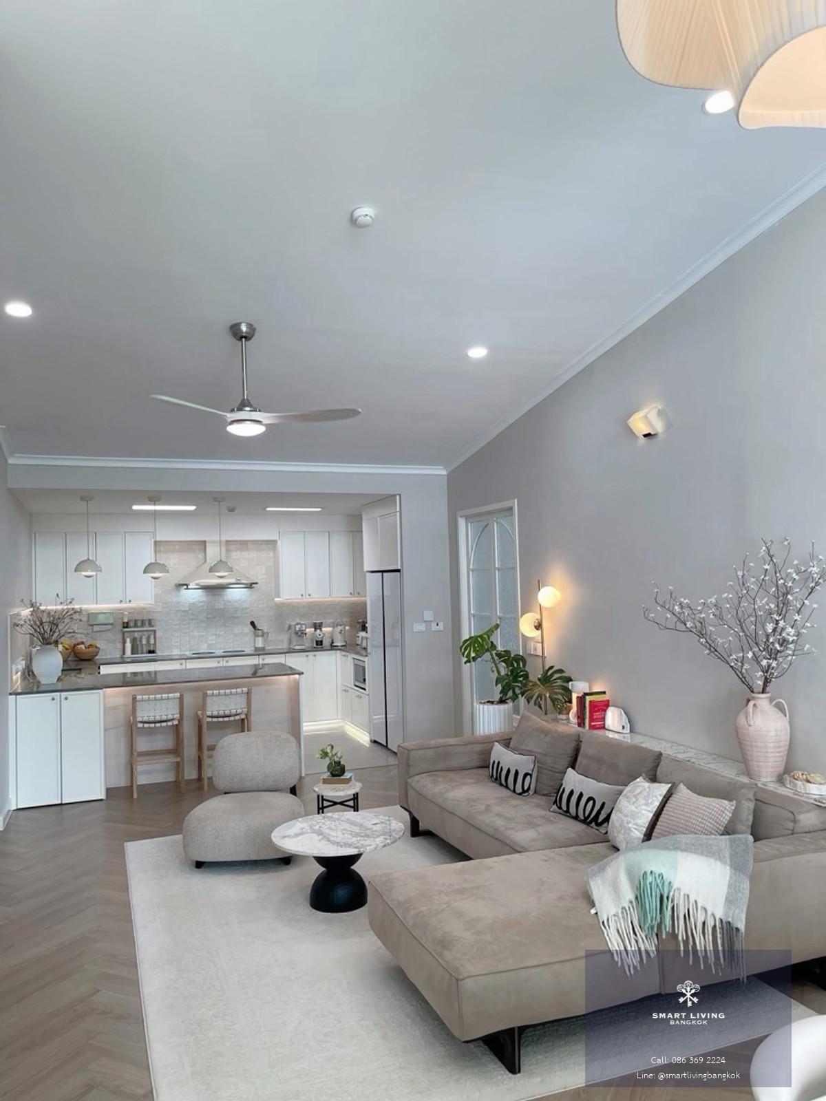 ขายหรือให้เช่าคอนโด 3 ห้องนอน รีโนเวทใหม่ ถนนสุขุมวิท 61 ใกล้ BTS เอกมัย ขนาด 120 ตร.ม ราคา 18 ล้านบาท เช่า 105,000 บาท