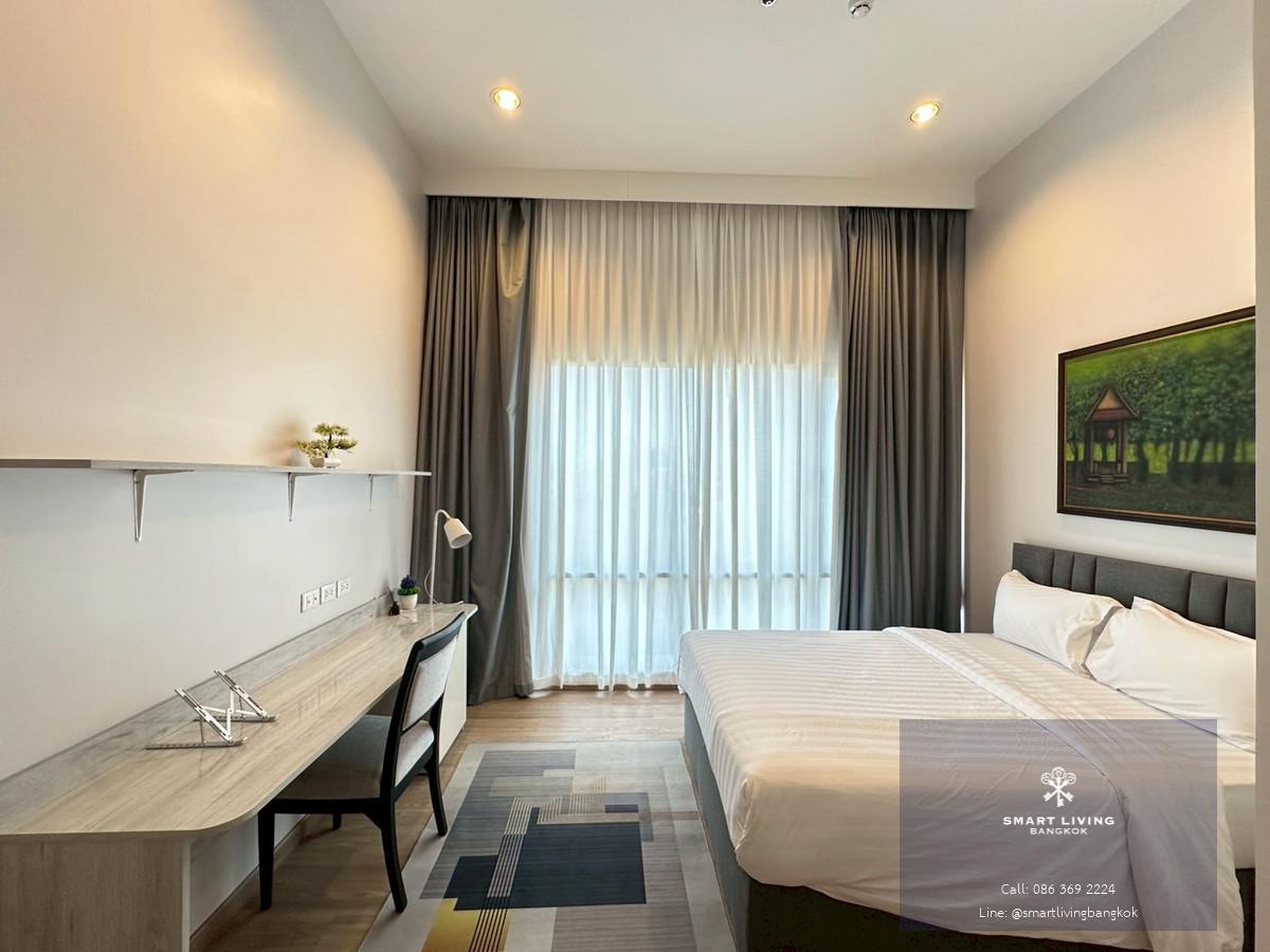 Luxury Family Penthouse-Style Living in Sathorn | Large 4-Bedroom Near BTS St. Louis | และรายล้อมด้วยอาคารสำนักงาน โรงเรียนนานาชาติ โรงพยาบาล และร้านอาหารระดับนานาชาติ