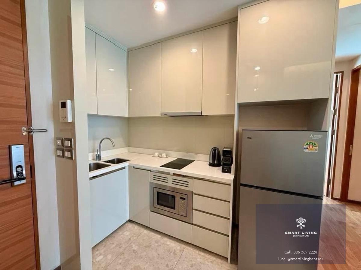 คอนโด 2 ห้องนอน ขนาด 72 ตร.ม ทำเลพร้อมพงษ์ ใกล้ EmQuartier และ Benchasiri Park ย่าน EmDistrict ขายและให้เช่า The Address 28