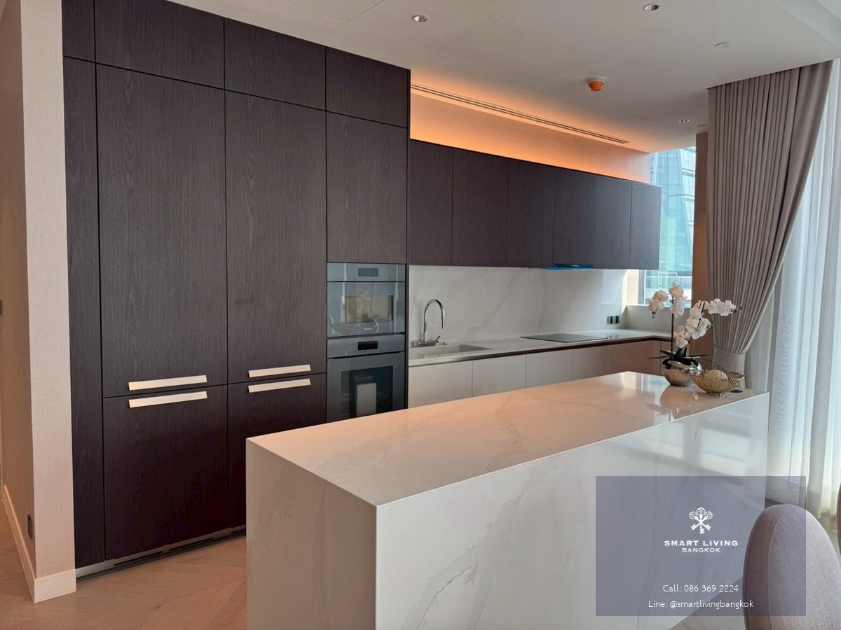 📢👇 สุดยอดการอยู่อาศัยบนถนนวิทยุ ทำเลพรีเมียมที่หลายคนตามหา พร้อมดื่มด่ำกับวิวเมืองแบบ ไม่บล็อก และพื้นที่ใช้สอยกว้างขวาง เรียบหรู น่าอยู่