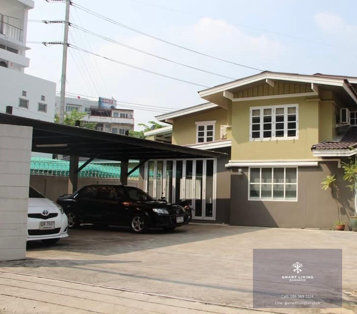 Office Ladprao for Sale and Rent Next to MRT Lat Phrao Prime Location Commercial Property Ladprao