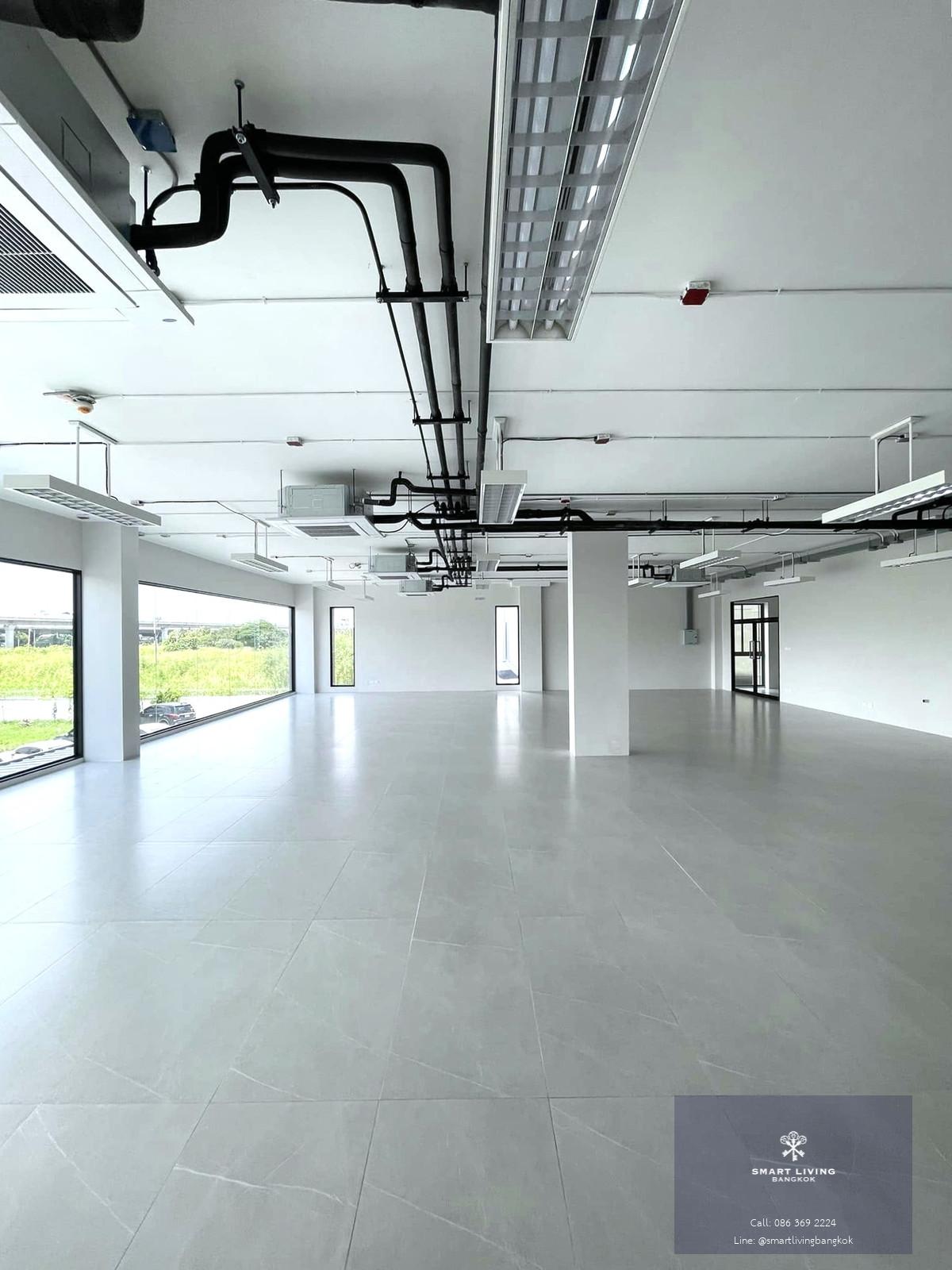 โชว์รูมให้เช่าย่านพัฒนาการ🎈 โชว์รูมใหม่ พื้นที่กว้างขวาง 872 ตร.ม. ติดถนนใหญ่ ค่าเช่าสามารถต่อรองได้ สอบถามเพิ่มเติม โทร. 086-369-2224