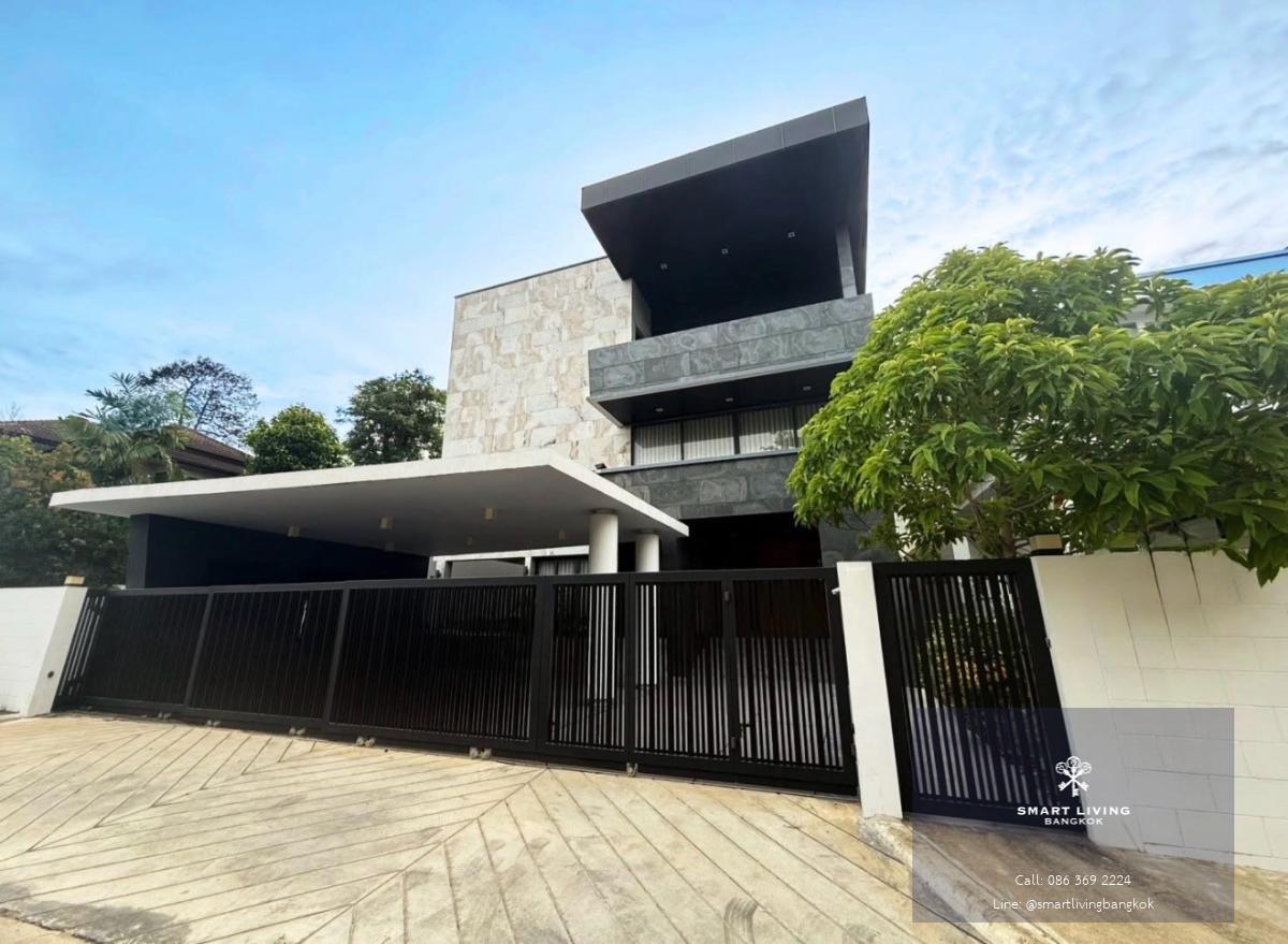 บ้านหรู Modern Luxury พร้อมสระว่ายน้ำส่วนตัวและลิฟต์ส่วนตัว พื้นที่ใช้สอยขนาดใหญ่ รองรับครอบครัว ใกล้แหล่งไลฟ์สไตล์และโรงเรียน