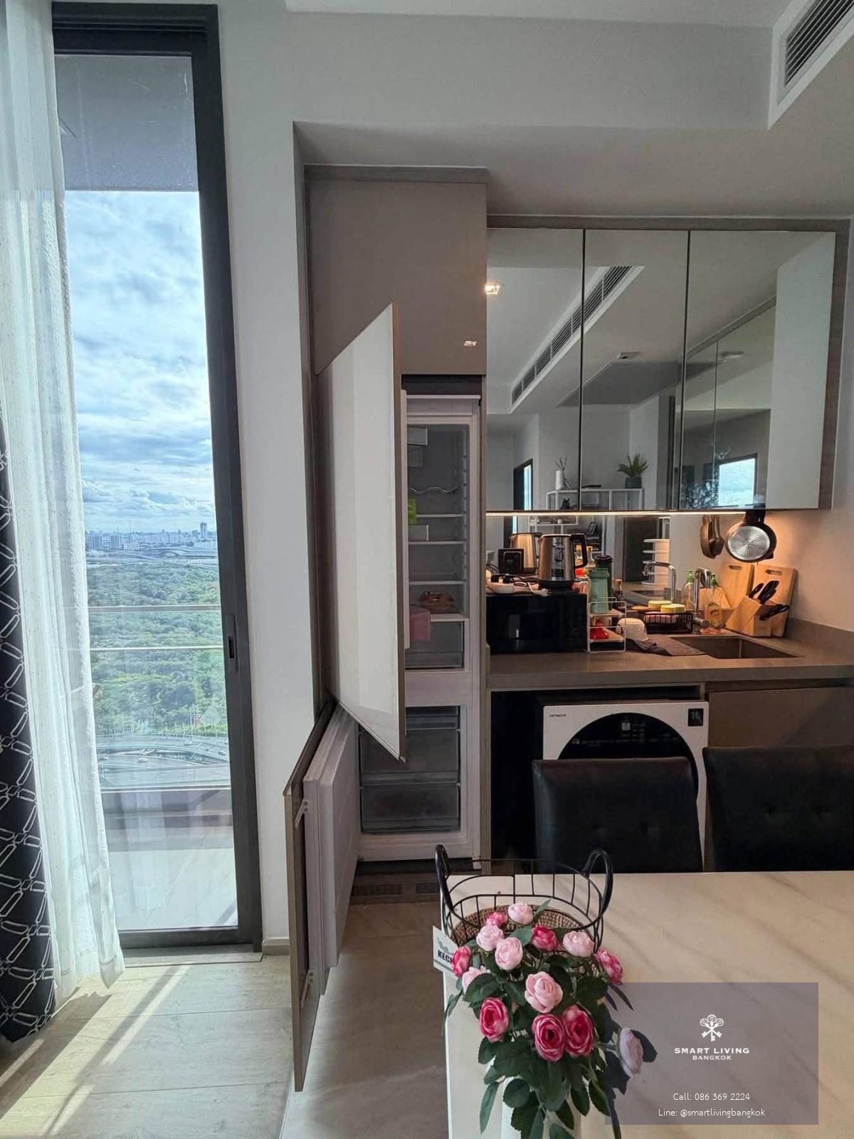 ขายคอนโดหรูชั้นสูง วิวสวน 270 องศา! 2 ห้องนอน (50 ตร.ม.) ความเป็นส่วนตัวสูงสุด ผนังไม่ติดใคร ตกแต่งพรีเมียมพร้อมทีวี OLED ใกล้ BTS ลาดพร้าว
