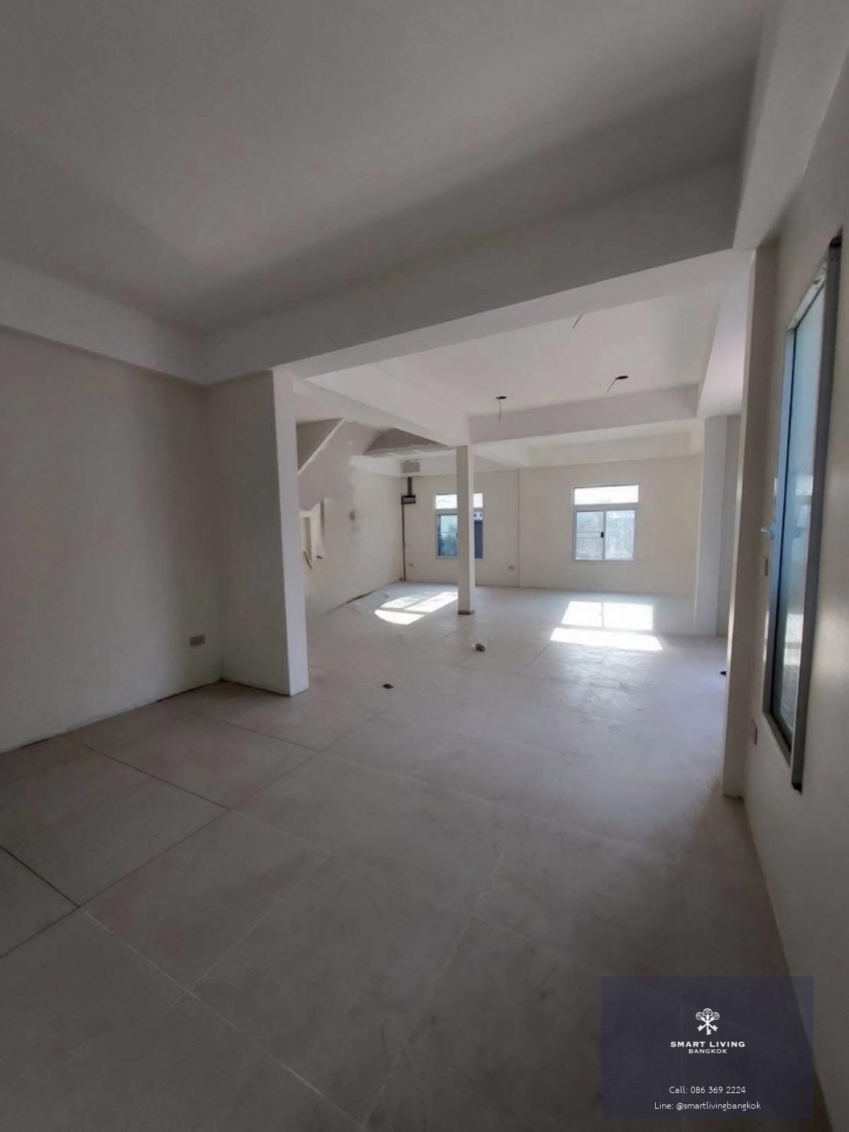 ให้เช่าบ้านเดี่ยว สุขุมวิท 71 เลี้ยงสัตว์ได้ เดินทางสะดวก เข้าออกได้หลายเส้นทาง