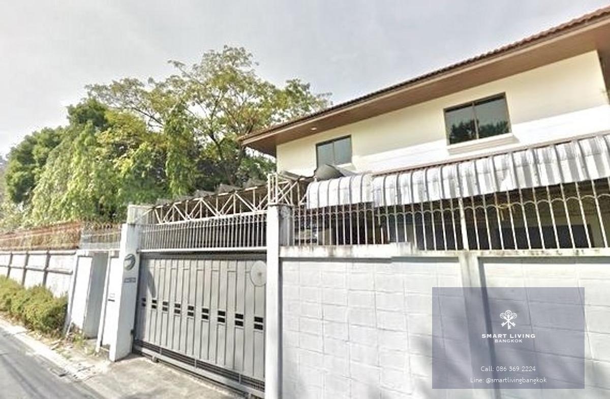 ให้เช่าโฮมออฟฟิศติดถนนเอกมัย-ปรีดีย์ สามารถRenovateได้ทุกอย่าง ทำสปา, ครัวกลาง, ร้านอาหาร, cafe, airbnb, Office พร้อมเข้าอยู่