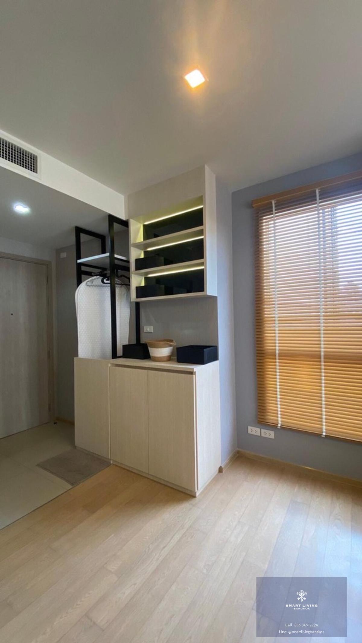 ขายและให้เช่าคอนโด HQ Thonglor ห้องมุม 1 ห้องนอน รีโนเวท ชั้นสูง ใกล้ BTS ทองหล่อ พร้อมอ่างอาบน้ำ