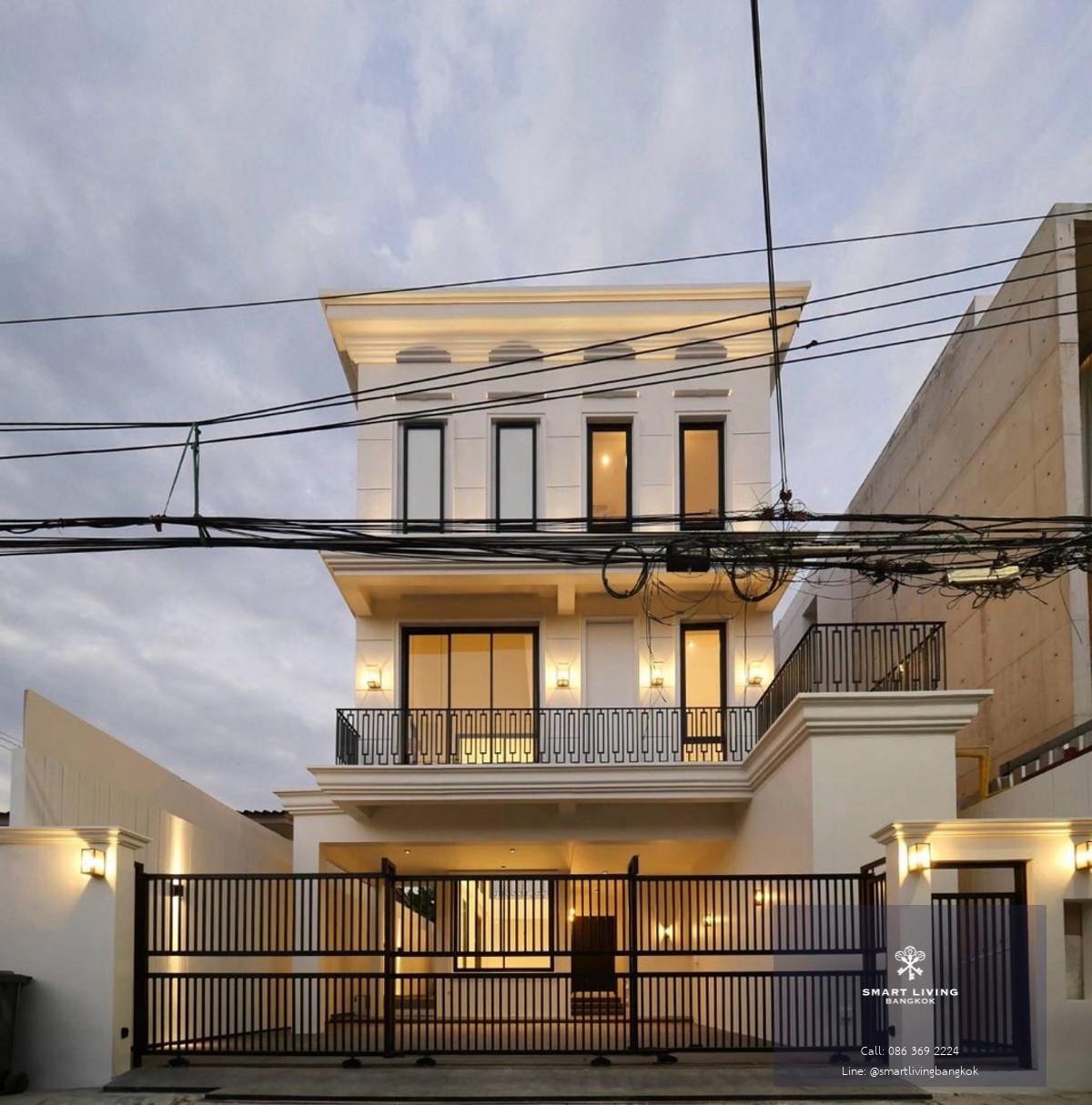 ขาย–ให้เช่า ทาวน์โฮมหรู Modern Classic ซอยปรีดี ใกล้ทองหล่อ–เอกมัย บ้านพร้อมสระว่ายน้ำส่วนตัว