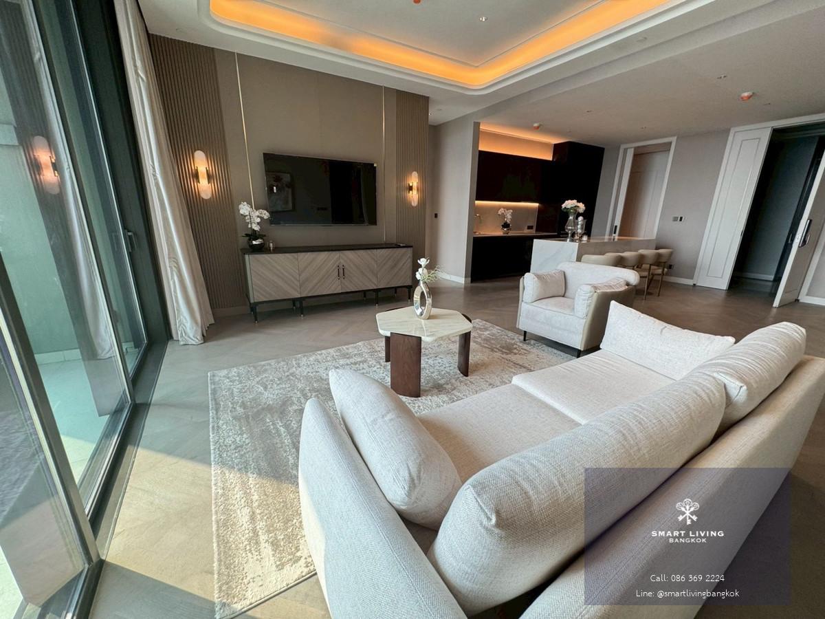 📢👇 สุดยอดการอยู่อาศัยบนถนนวิทยุ ทำเลพรีเมียมที่หลายคนตามหา พร้อมดื่มด่ำกับวิวเมืองแบบ ไม่บล็อก และพื้นที่ใช้สอยกว้างขวาง เรียบหรู น่าอยู่