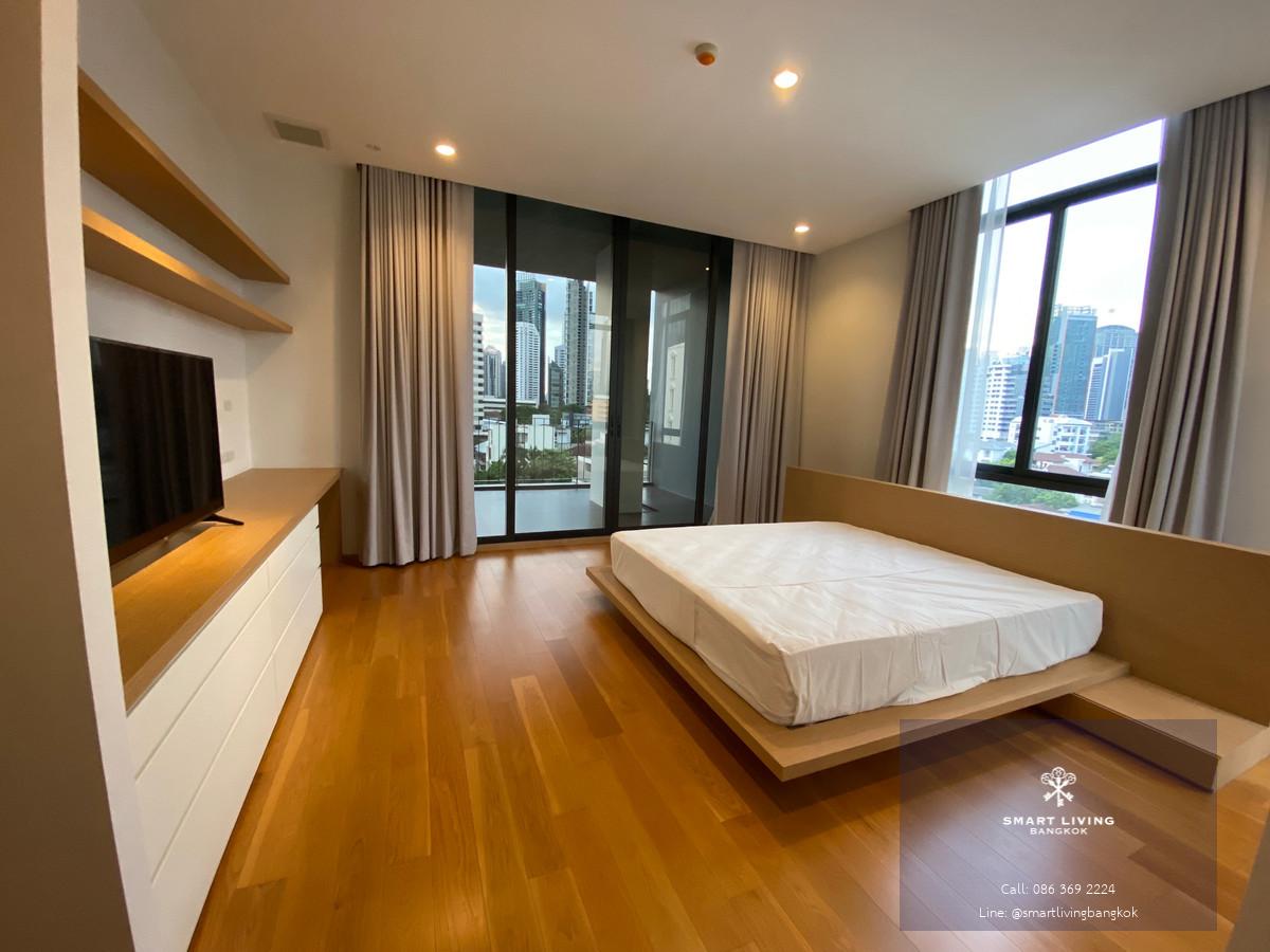 ให้เช่า  คอนโด  ย่านพร้อมพงษ์  380  ตร.ม.  ใกล้ EmQuartier/Emporium  ใกล้ Benchasiri Park