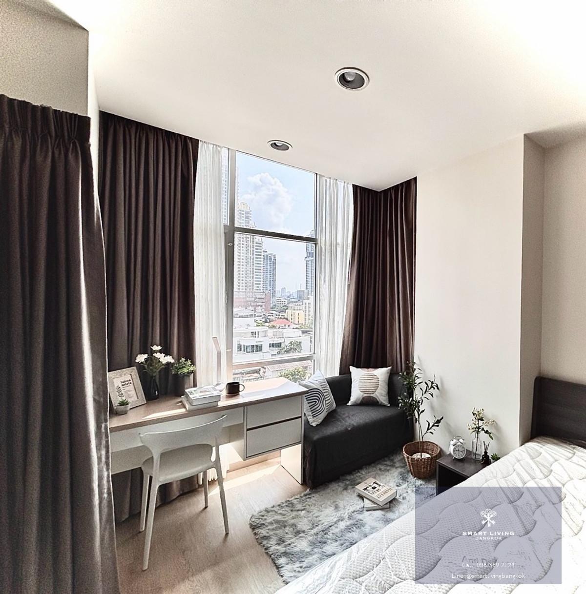📢👇  ห้องสวย ไม่เคยปล่อยเช่าใจกลางสาทร พร้อมดีไซน์โมเดิร์น ฟังก์ชันใช้สอยลงตัว ตั้งอยู่ในทำเลที่เป็นที่ต้องการมากที่สุดของสาทร เหมาะทั้งสำหรับอยู่อาศัยในเมืองหรือการลงทุน เพราะมีความต้องการเช่าสูง