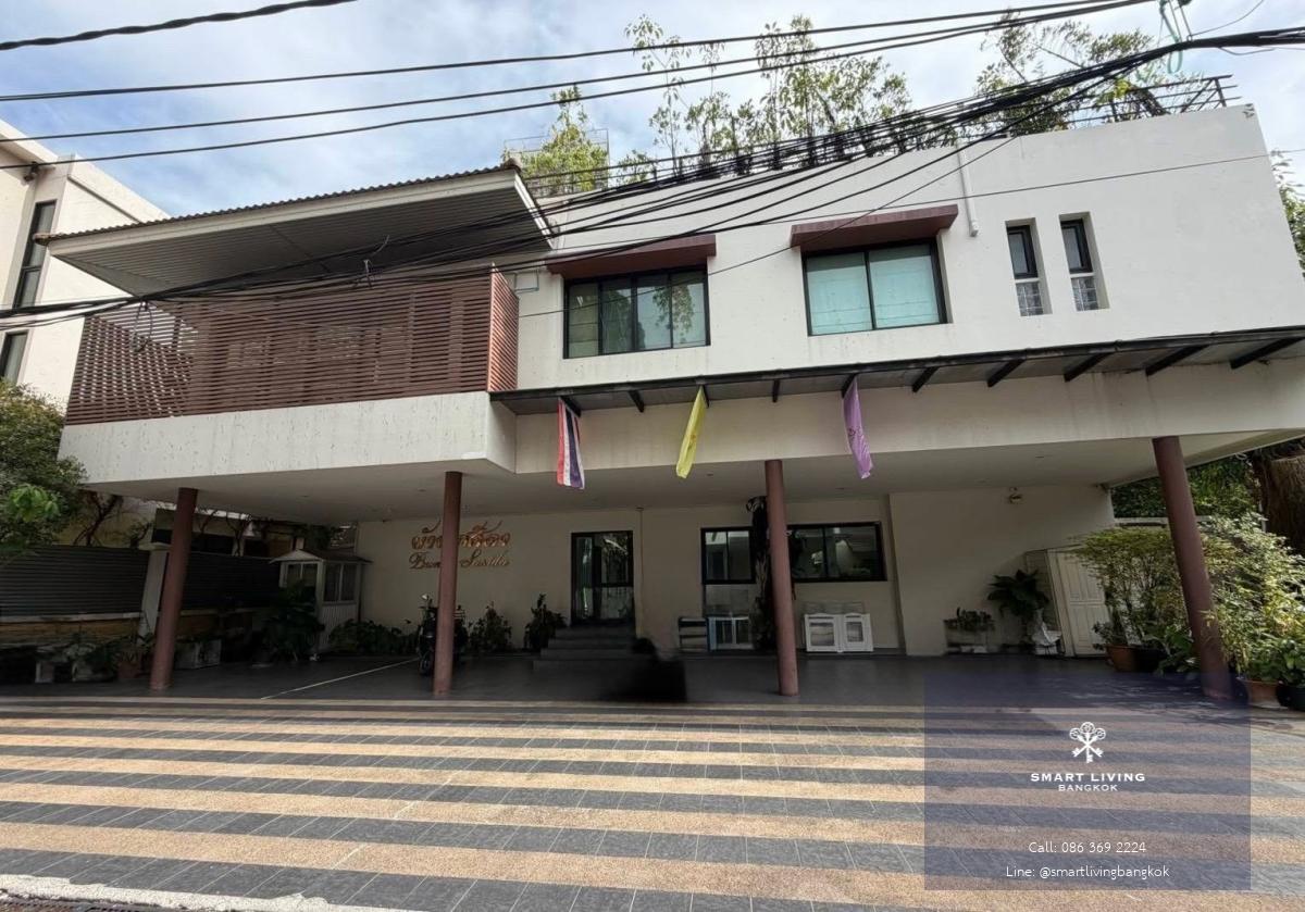 บ้านให้เช่า สุขุมวิท 24 พร้อมเช่า 17 พ.ย. 2026 ใกล้ Emporium และสวนเบญจกิติ เลี้ยงสัตว์ได้