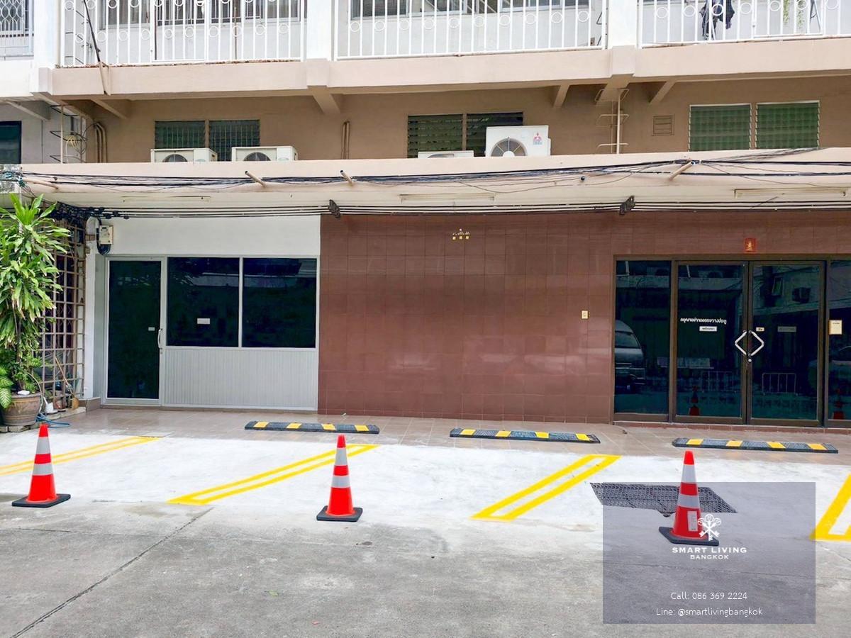 ให้เช่าอาคารสำนักงาน พระโขนง ใกล้ BTS พระโขนง 2 ชั้น ที่จอดรถ 4–5 คัน เหมาะ Home Office ร้านค้า หรือสตูดิโอ