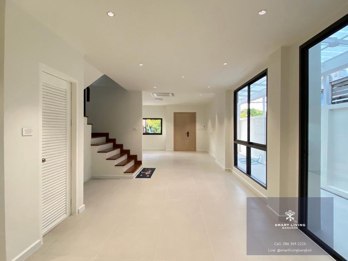 ทาวน์โฮม 3.5 ชั้น นาคนิวาส 48 ลาดพร้าว71 รีโนเวทใหม่ แปลงมุม 34 ตร.ว ใกล้ Central Eastville เหมาะอยู่อาศัยหรือทำออฟฟิศ