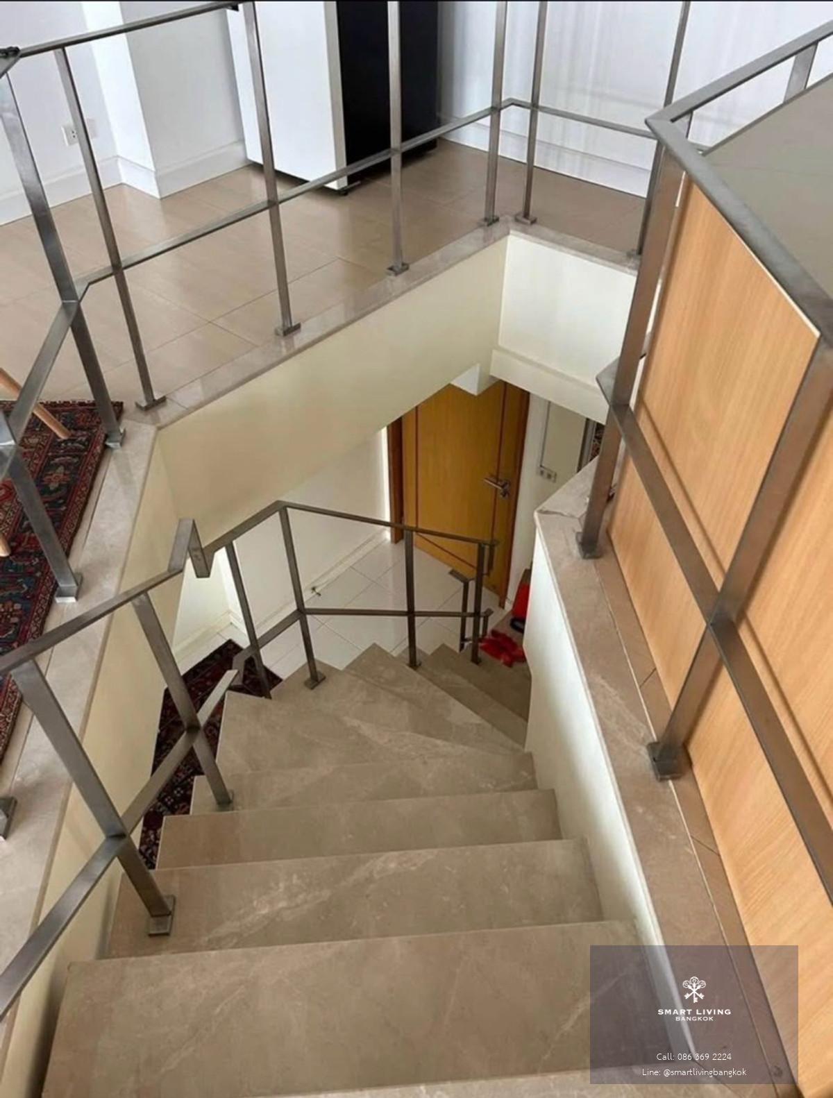 คอนโดดูเพล็กซ์ชั้นบนสุด วิวแม่น้ำเจ้าพระยา พร้อมดาดฟ้าส่วนตัว