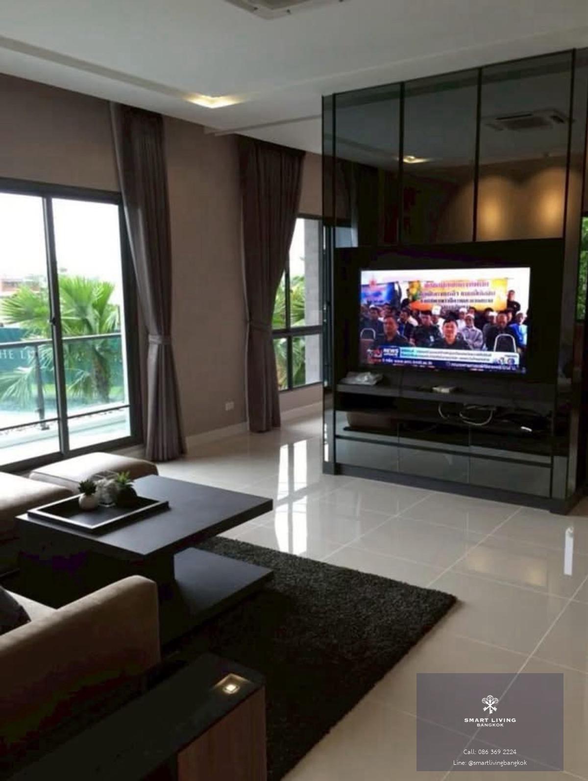 ขายบ้านเดี่ยวหรู เดอะ ปาล์ม พัฒนาการ 6 ห้องนอน 110 ตารางวา พื้นที่ใช้สอย 540 ตร.ม ใกล้ทางด่วนศรีรัช