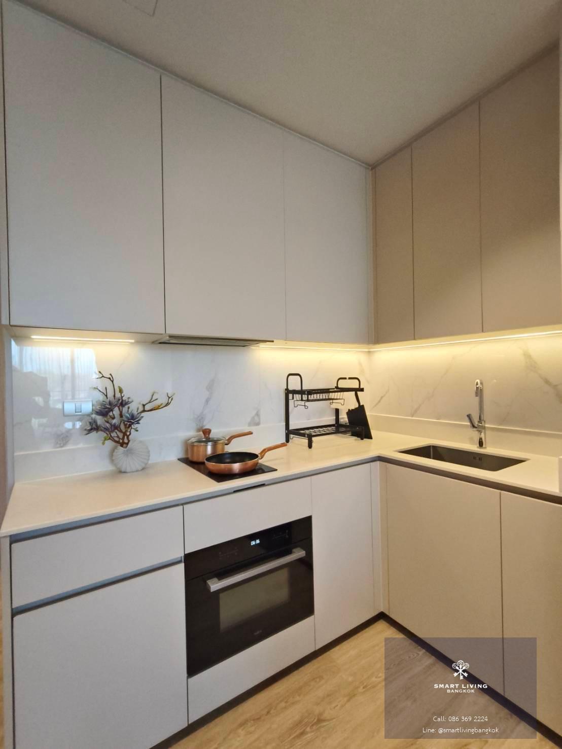 ให้เช่าคอนโด 1 ห้องนอนไซส์ใหญ่พิเศษ Bearing Residence 64 ตร.ม. สเปซกว้างโปร่งสบาย ทำเลบางนา-แบริ่ง