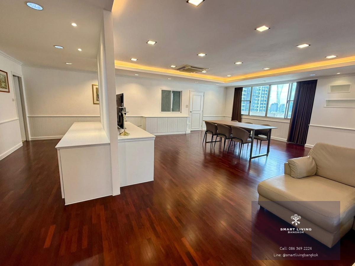 ให้เช่าคอนโดไซส์ครอบครัว D.S. Tower 1 รีโนเวทใหม่ 236 ตร.ม. 3 ห้องนอน ชั้น 20 ใกล้ BTS พร้อมพงษ์
