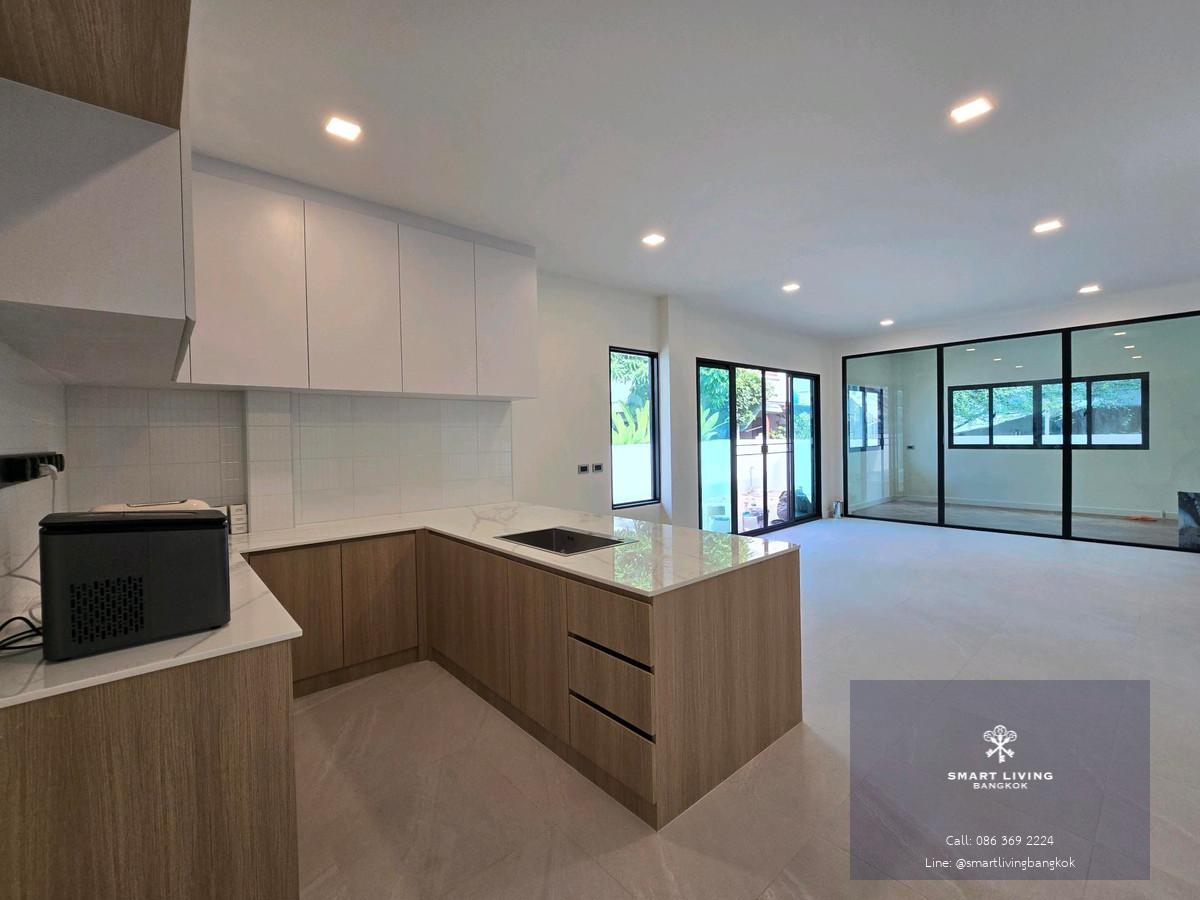 ✨ บ้านเดี่ยวรีโนเวทใหม่ทั้งหลังพร้อมอยู่ในทำเลเมืองเอก รังสิต 4ห้องนอน ขนาดใหญ่400ตรม. ใกล้มหาวิทยาลัย, ตลาด, สนามบิน และห้างสรรพสินค้า