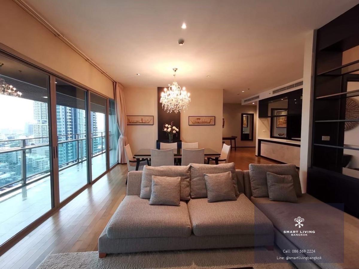 📢👇 The Madison Sukhumvit 41 , large corner unit, fully furnished.