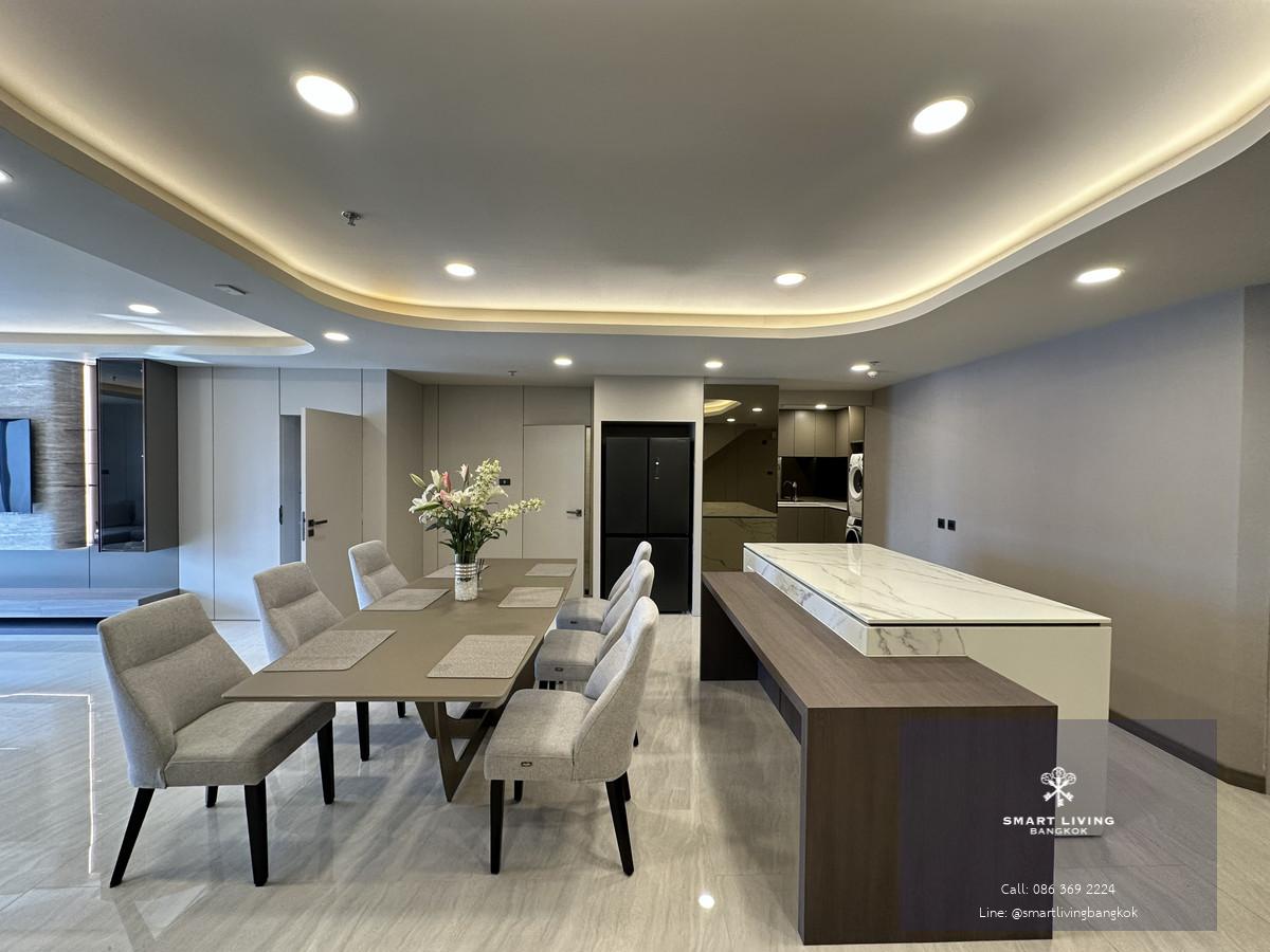 ขาย คอนโด  Crystal Garden  4 ห้องนอน พึ่งทำใหม่ วิวไม่บล็อก ระเบียงกว้าง เป็น Duplex