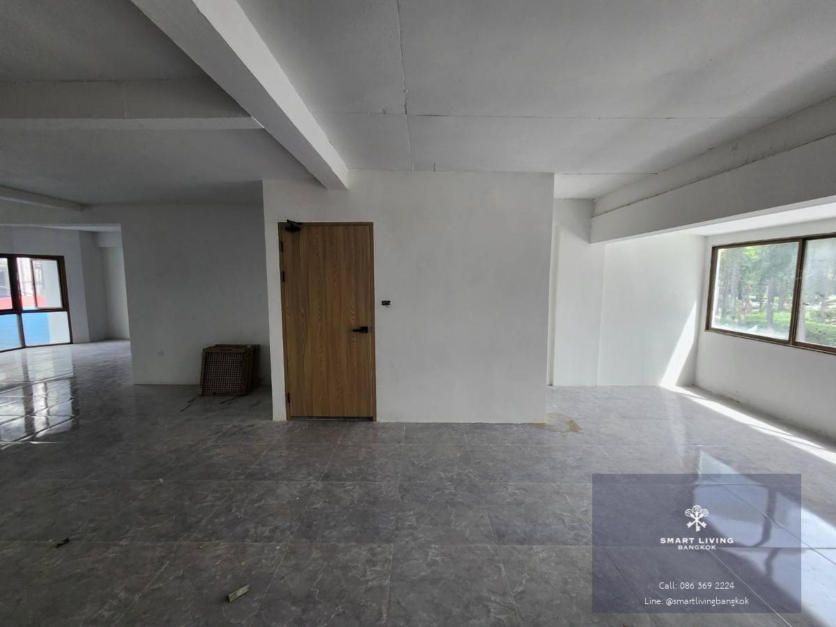 🟡 ให้เช่าพื้นที่ค้าปลีก 2 ยูนิต แบ่งเช่าแยกชั้นได้ ขนาด 260 ตร.ม. | ถนนวิทยุทำเลสุดคลู ใกล้ชิดสวนลุมพินี รวมถึงสถานฑูตหลากหลาย และคอนโดโรงแรมชั้นนำ