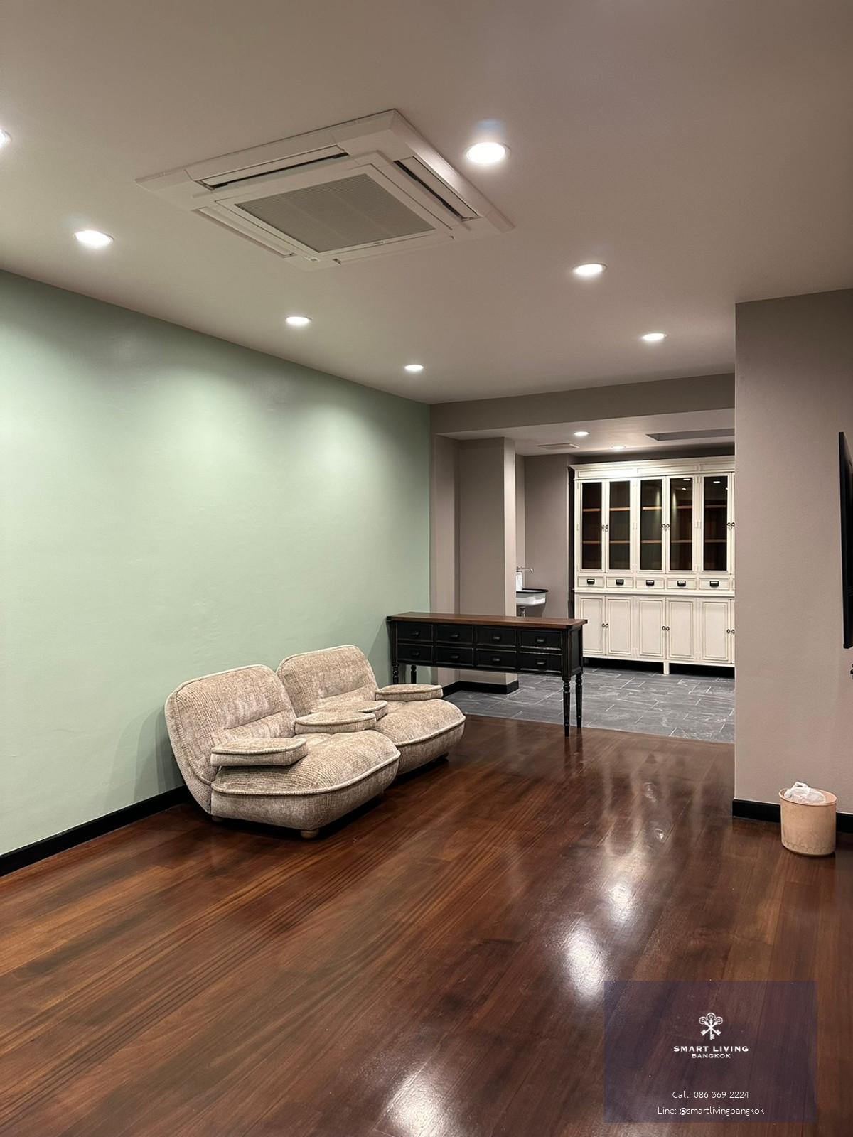 🔥For Sale Renovated House in Thonglor! 4+1 Bedroom 370 sq.m fully Furnished Near Donki and BTS Thonglor Tel. 0863692224