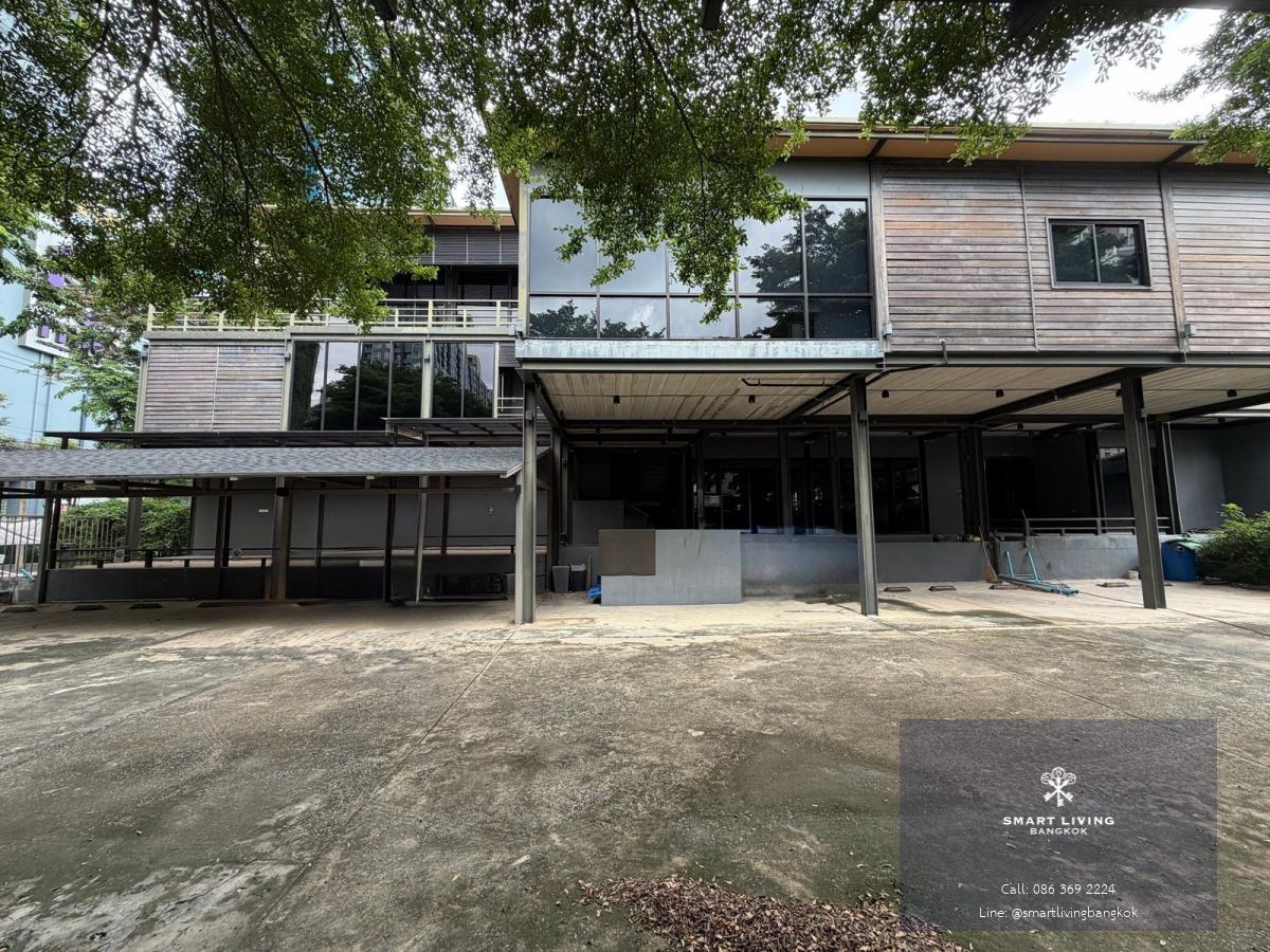 ขายที่ดินพร้อมอาคารสำนักงาน 3 ชั้น จตุจักร ใกล้ BTS หมอชิต และ Central ลาดพร้าว เหมาะลงทุนหรือทำสำนักงานในทำเลเมือง