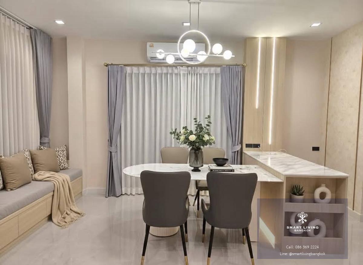 บ้านเดี่ยวหรู   บางกอก บูเลอวาร์ด บางนา กม.5 พร้อมอยู่ ใกล้โรงเรียนนานาชาติ