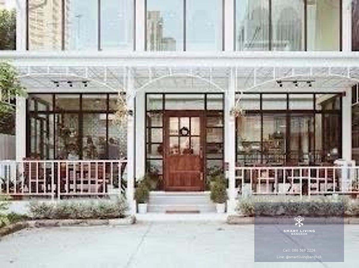 ให้เช่าอาคารพาณิชย์ 2 ชั้น สไตล์คาเฟ่ เอกมัย ใกล้ถนนสุขุมวิท พื้นที่ 200 ตร.ม.