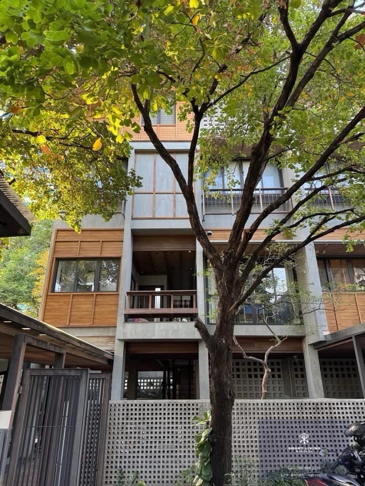 บ้านแฝดบรรยากาศบ้านสวน ให้ความสงบและความเป็นส่วนตัว ในทำเลวิภาวดีใจกลางเมือง