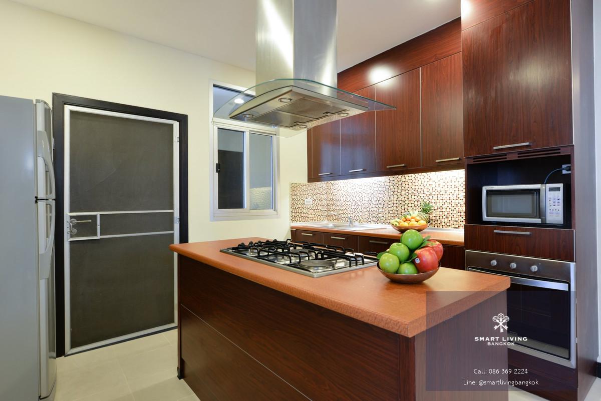 For rent Huge Apartment in Asoke! 2 Bedroom-renovated 155 sq.m near BTS Asoke call 086-369-2224