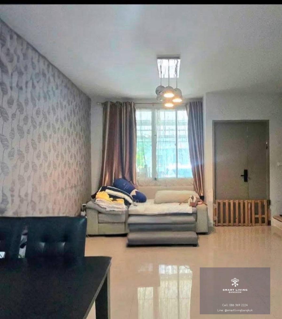 ขายทาวน์โฮม 3 ชั้น อารียา เดลี่ ลาดปลาเค้า – เกษตรนวมินทร์
ใกล้ ม.เกษตรศาสตร์ พื้นที่ใช้สอย 160 ตร.ม. ทำเลเกษตรนวมินทร์