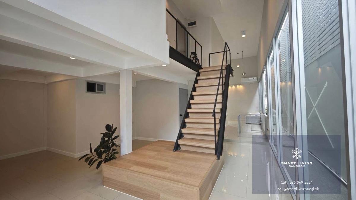 ขายบ้านแฝด ลาดพร้าว โชคชัย 4 ใกล้ Central EastVille และ CDC เข้าออกได้หลายทาง พื้นที่ 52 ตร.ว