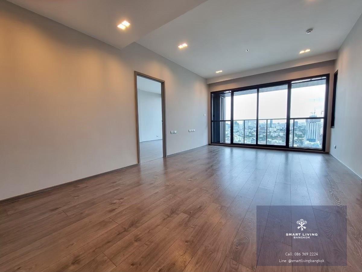 ขายคอนโด WHIZDOM AVENUE RATCHADA-LADPRAO ไซส์ใหญ่ 110.26 ตร.ม. 2 ห้องนอน ติด MRT ลาดพร้าว