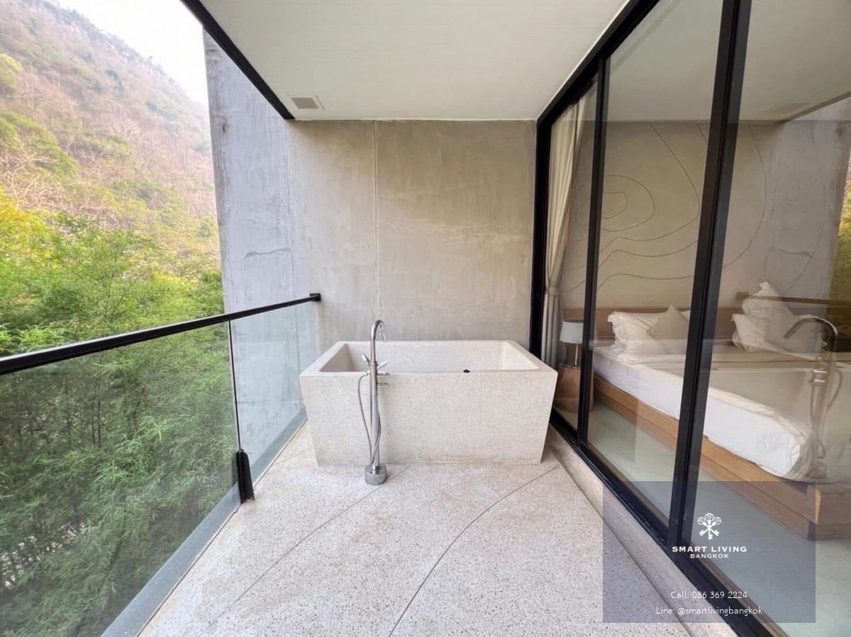 คอนโดวิวภูเขา ระเบียงกว้างพร้อมอ่างอาบน้ำกลางแจ้ง บนถนนธนะรัชต์ เขาใหญ่