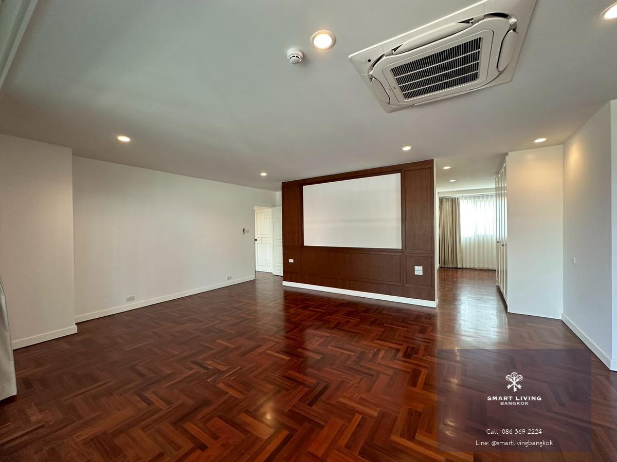 📢ให้เช่าคอนโดย่านพร้อมพงษ์รีโนเวทใหม่ พื้นที่กว้าง  ระเบียงใหญ่ มุมมองโล่งไม่มีตึกบัง อยู่ใจกลาง Emdistrict,  ใกล้BTS พร้อมพงษ์