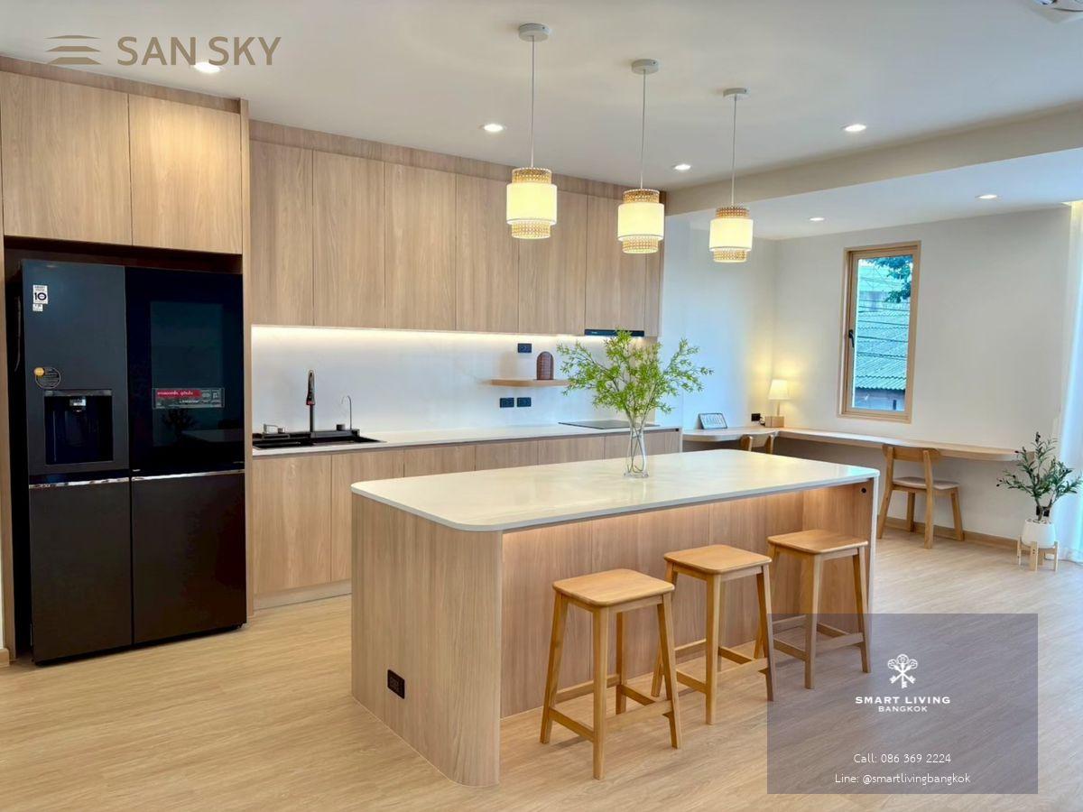 ขายบ้านเดี่ยวสไตล์มินิมอล ย่านประดิพัทธ์ 4ห้องนอน ขนาด 297 ตรม. พร้อมเฟอร์นิเจอร์มินิมอล ใกล้ทางด่วน, BTS อารีย์