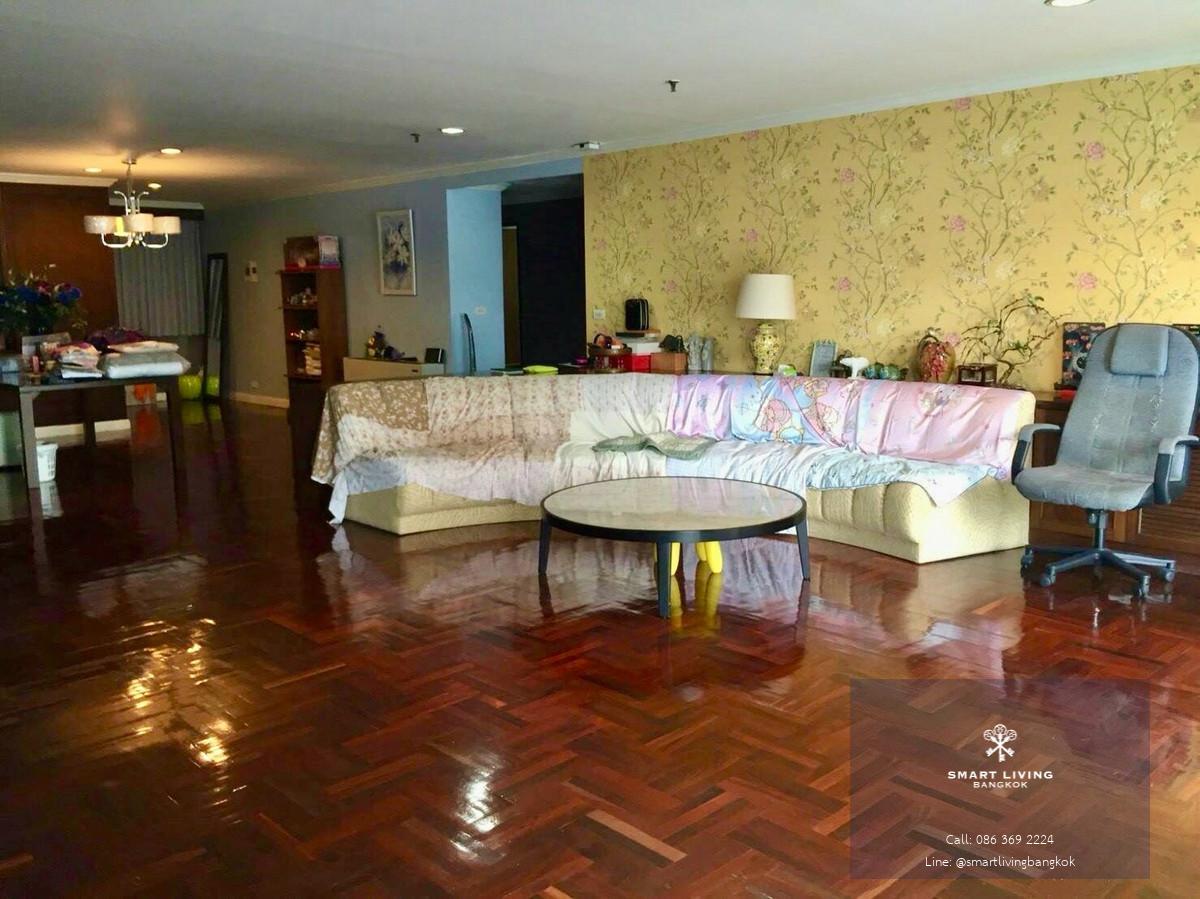 ขายคอนโด 3 ห้องนอน ขนาดใหญ่ 195 ตร.ม โครงการ บ้านพร้อมพงษ์ คอนโดมิเนียม ใกล้ BTS อโศก และ MRT เพชรบุรี ทำเลสุขุมวิท คุ้มค่าสำหรับการอยู่อาศัยหรือการลงทุน