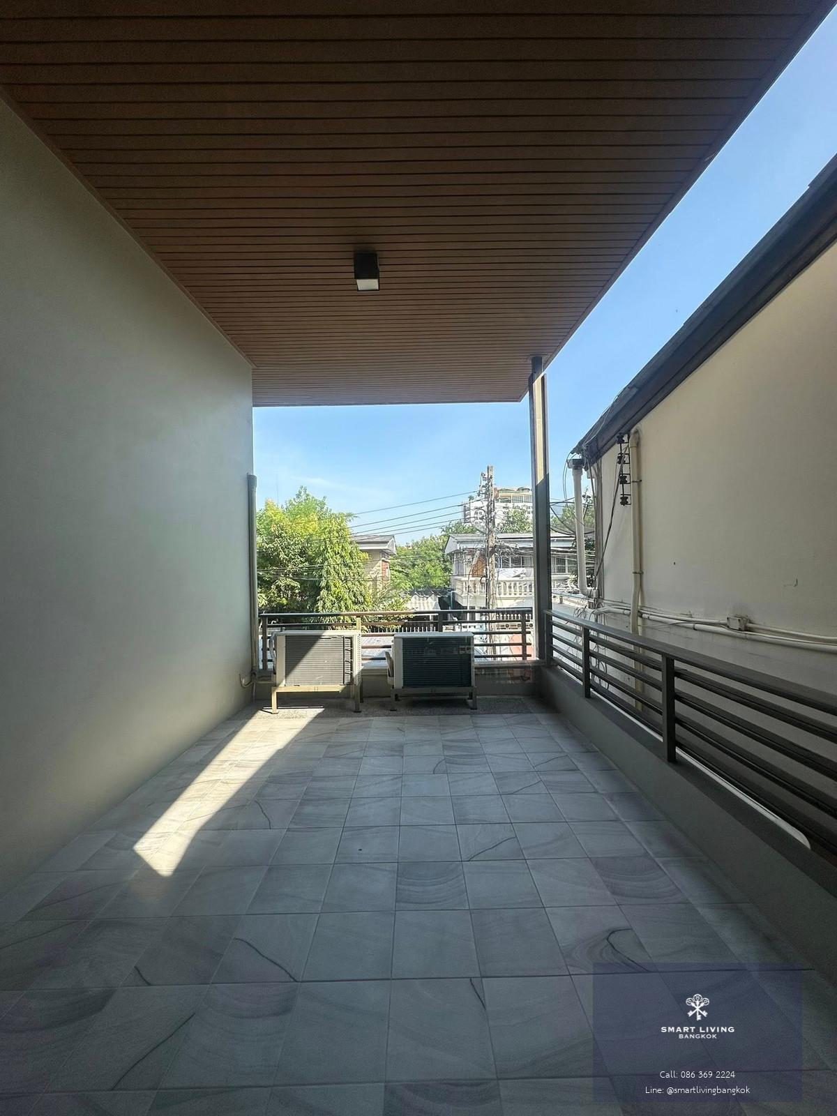 For rent renovated house in Ekkamai 🔥 3 bedroom 22 sq.m with fully fitted near Ekkamai and Phra khanong