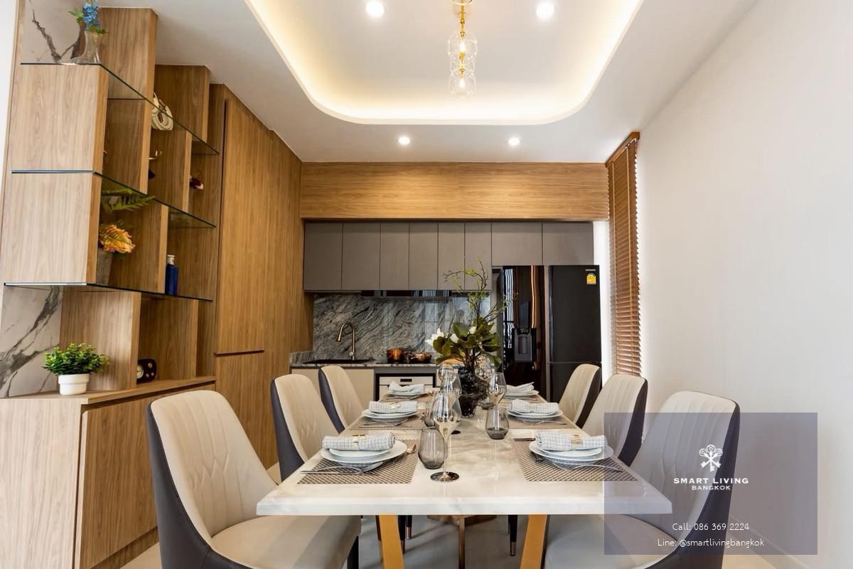 พูลวิลล่า 4 ชั้น โครงการ SYMMETRY เกษตร–นวมินทร์  ที่ดิน 45 ตร.ว พื้นที่ใช้สอย 410 ตร.ม พร้อมลิฟต์ส่วนตัว ราคา 29,900,000 บาท หรือเช่า 270,000 บาทต่อเดือน