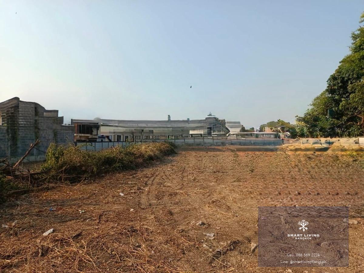 ขายที่ดินลาดพร้าว 857 ตารางวา ที่ดินถมแล้ว ใกล้รถไฟฟ้าสายสีชมพู เหมาะพัฒนาโครงการหรือเก็บลงทุน