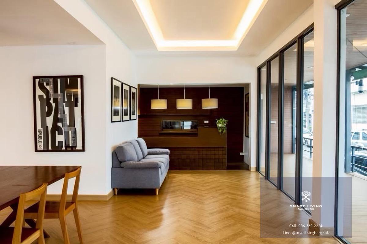 ทาวน์โฮมหลังมุมรีโนเวทใหม่ พระราม 9 เหมาะอยู่อาศัย โฮมออฟฟิศ และธุรกิจอาหาร ใกล้ถนนใหญ่