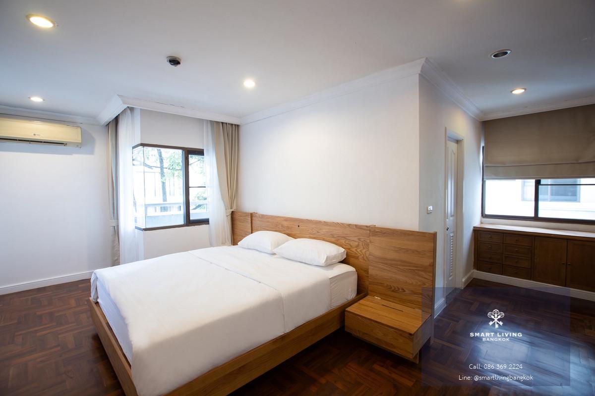 📢👇Newly renovated big size unit, petfriendly no size limit  , big balcony, Located at Sukhumvit 31, near Em district