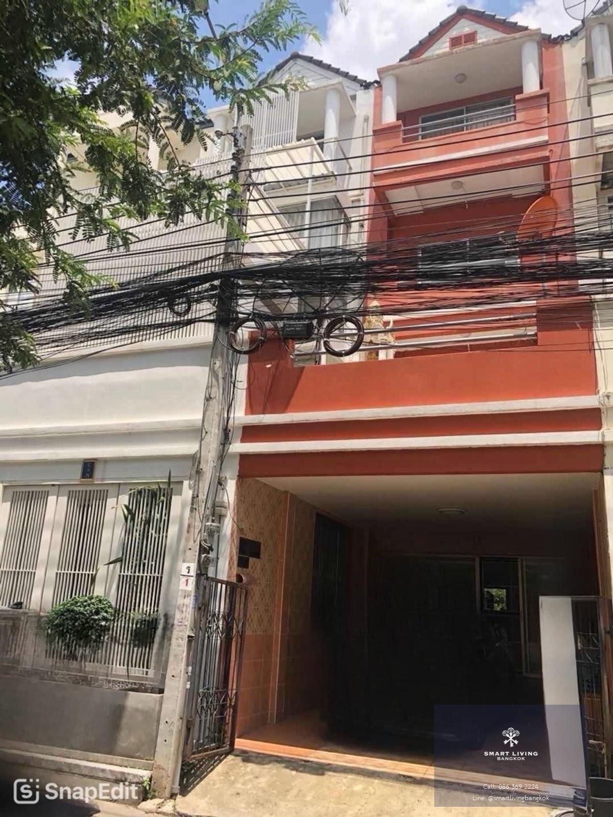 โฮมออฟฟิศ Town in Town พร้อมผู้เช่า รับรายได้ทันที ทำเลเลียบด่วน ใกล้เอกมัย ทองหล่อ เหมาะลงทุนปล่อยเช่า