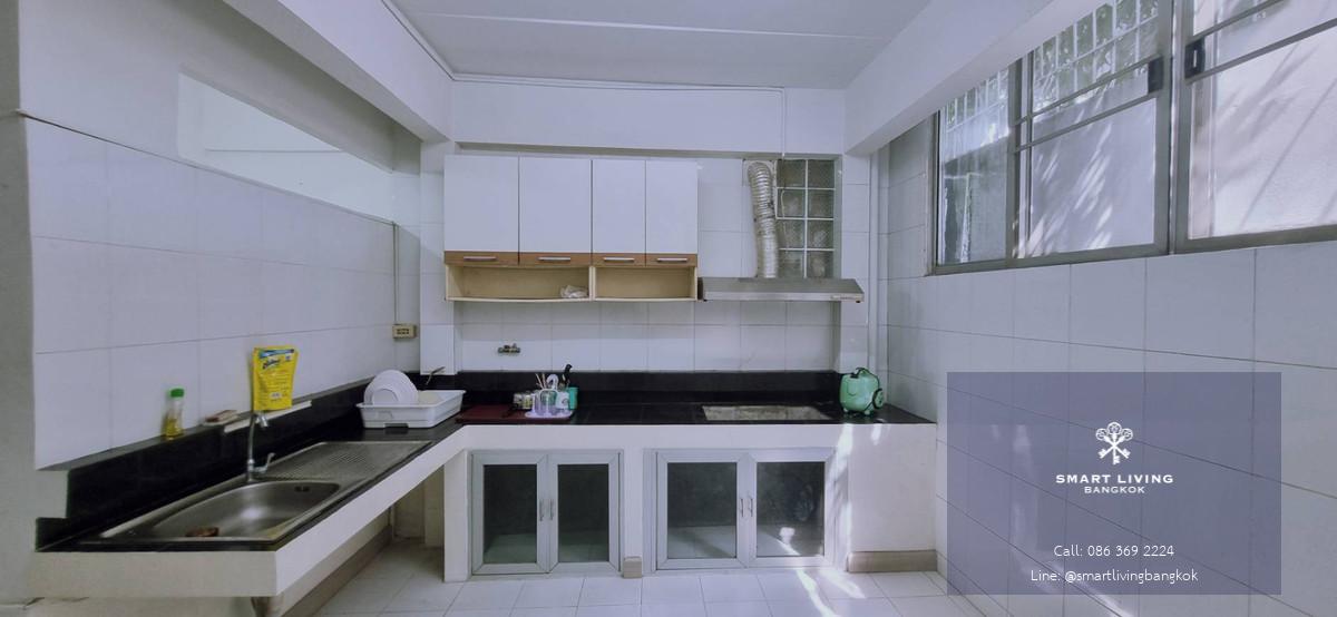 ✨ขายทาวน์เฮาส์รีโนเวท2ชั้น ทำเลดีมาก ย่านวิภาวดี 2ห้องนอน บรรยากาศเงียบสงบ เหมาะกับครอบครัว เดินทางสะดวกมาก พร้อมขาย