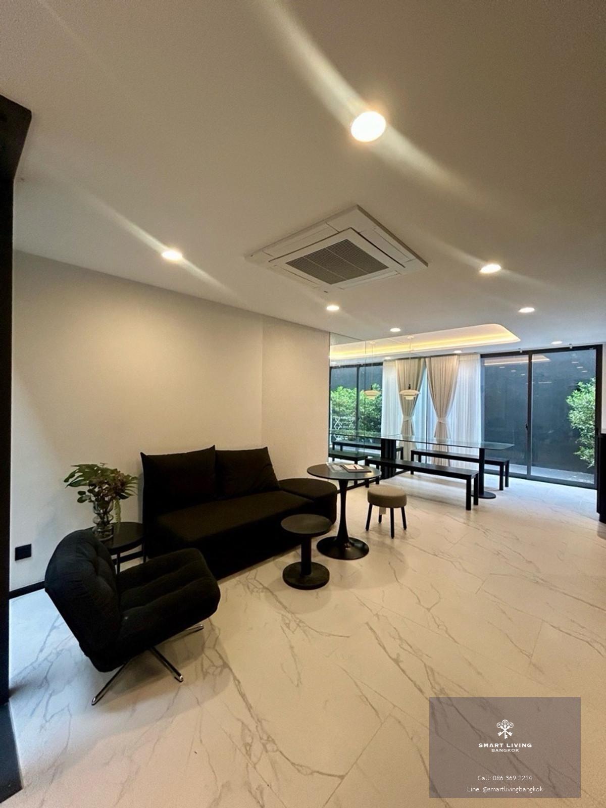 ทาวน์โฮมหรู 3 ชั้น แอล คิว สตรีวิทยา 2 ย่านเลียบด่วนรามอินทรา ใกล้เซ็นทรัลอีสต์วิลล์ เดินทางเข้าเมืองง่าย