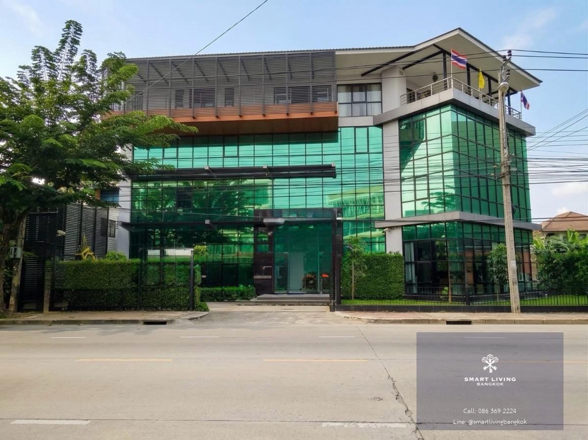 อาคารสำนักงาน 4 ชั้น พร้อมลิฟต์  พื้นที่ใช้สอย 1,700 ตร.ม. เหมาะลงทุนและปล่อยเช่า