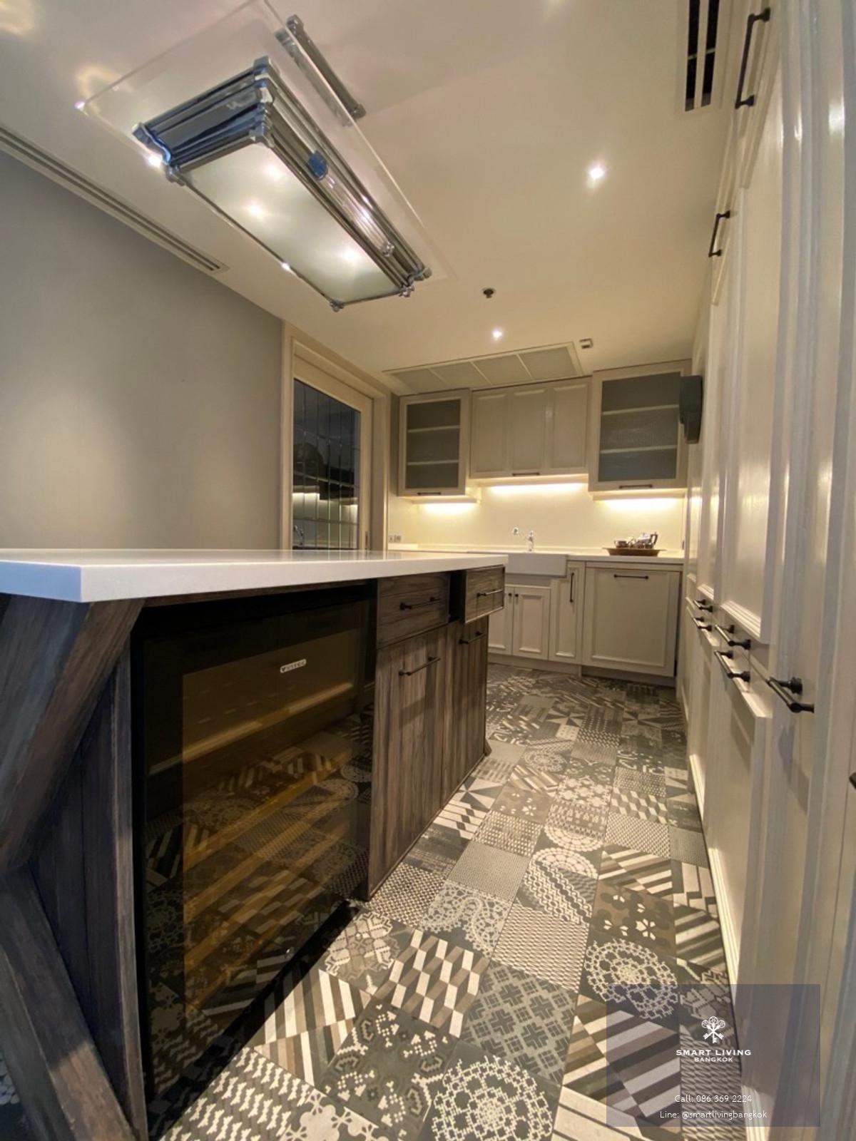 ให้เช่าคอนโด บ้านสาทร 2 ห้องนอน ใกล้สวนลุมพินี MRT ลุมพินี ห้องใหญ่พิเศษ 277 ตร.ม. พร้อมที่จอดรถ 2 คัน