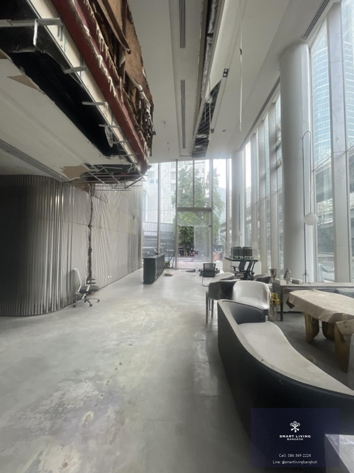 🎉For rent Showroom in prime location! 1,200 sq.m close to Samyarn midtown and MRT Samyarn easy to go Sukhumvit Tel 0863692224